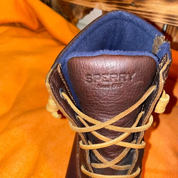 Women’s 11. Sperry Boots very nice and comfy - Picture 3 of 8